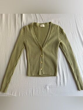 Aritzia Wilfred Sage Green Ribbed V-Neck Button Cardigan